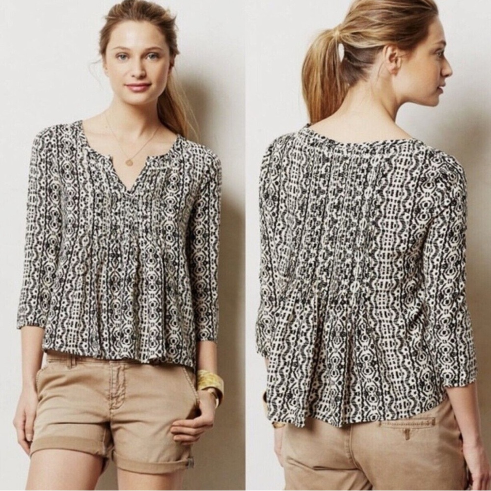 Anthropologie Vanessa Virginia Mahdia Pleated Blouse. Size 2